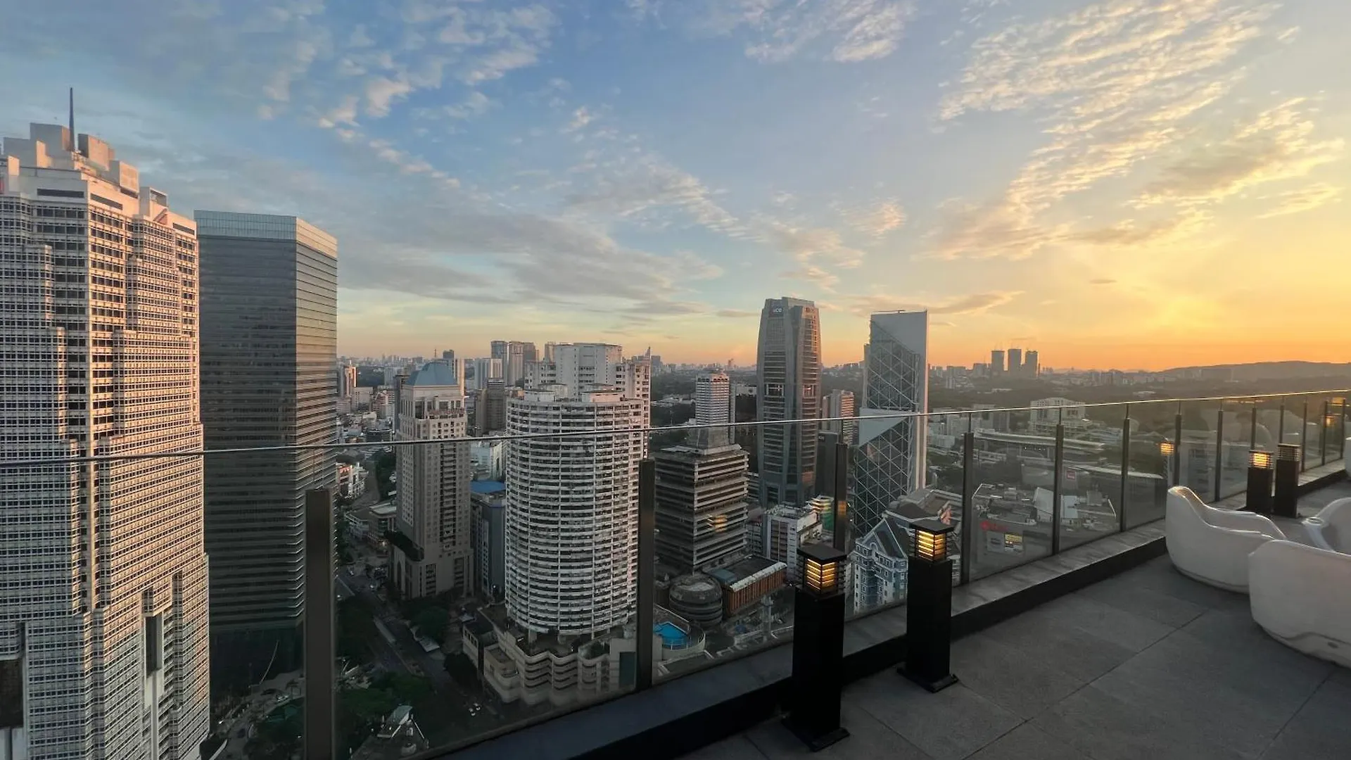 Anggun Kl Mal Daire Kuala Lumpur