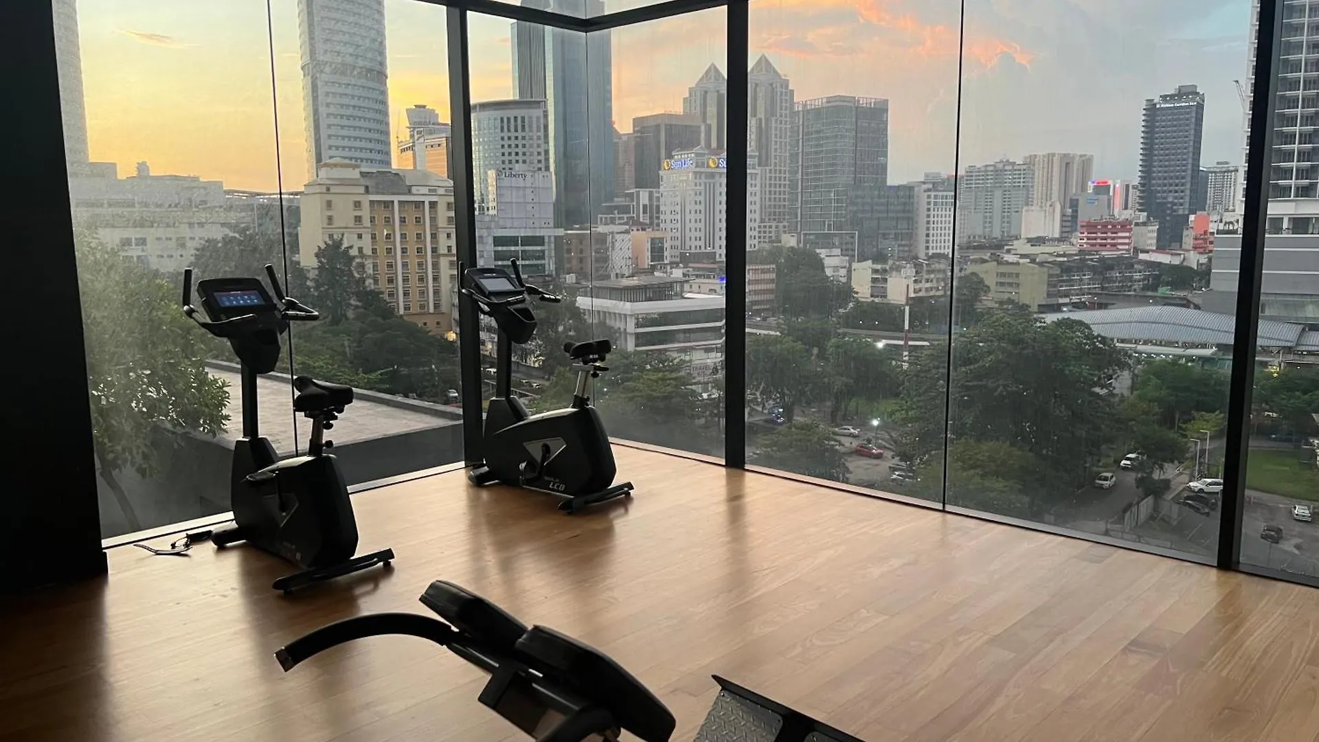 Anggun Kl Mal Daire Kuala Lumpur Malezya
