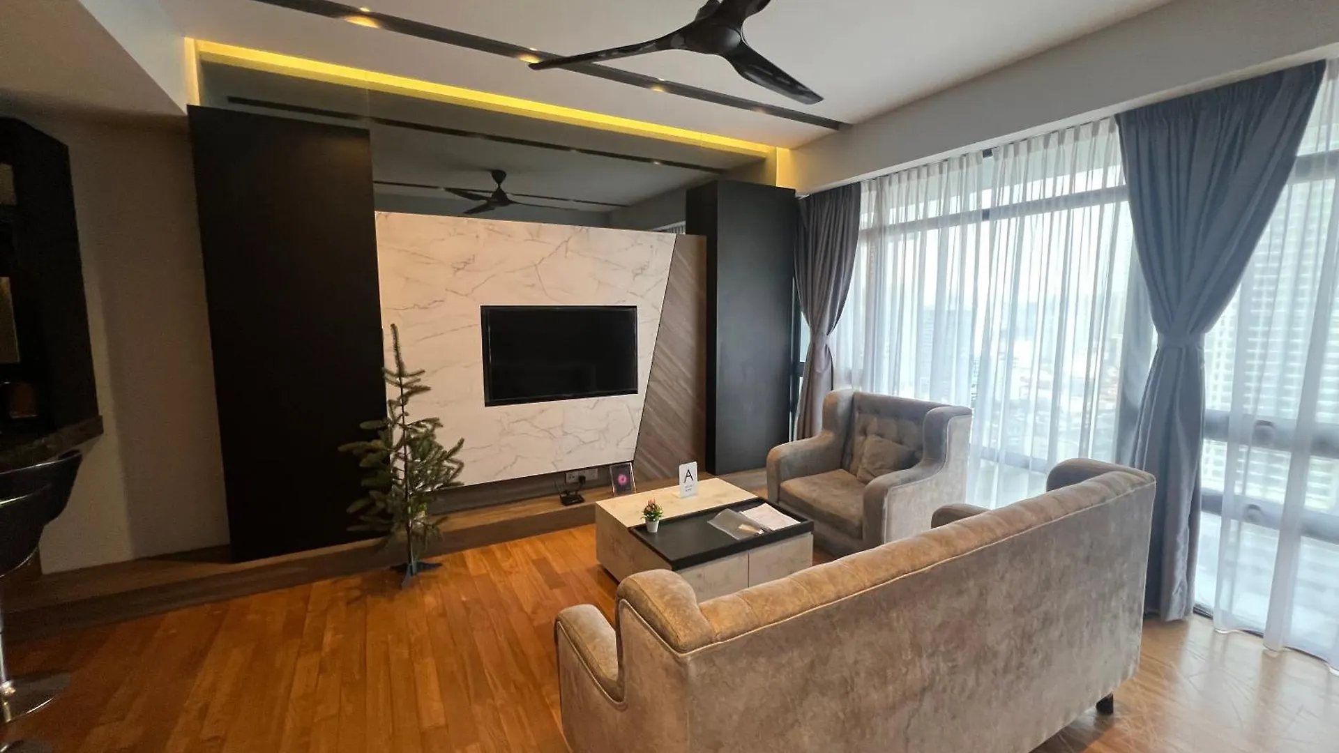Anggun Kl Mal Daire Kuala Lumpur