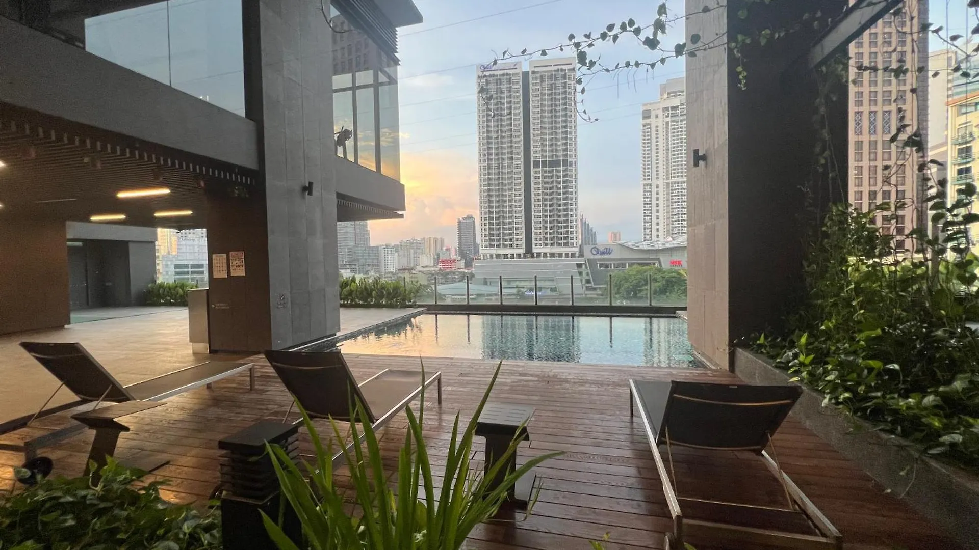Anggun Kl Mal Daire Kuala Lumpur