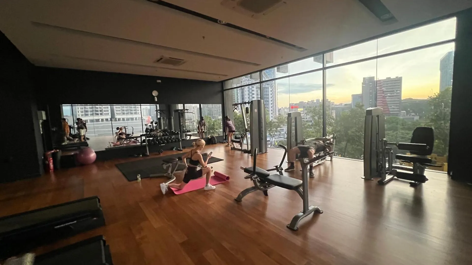 Anggun Kl Mal Daire Kuala Lumpur Malezya