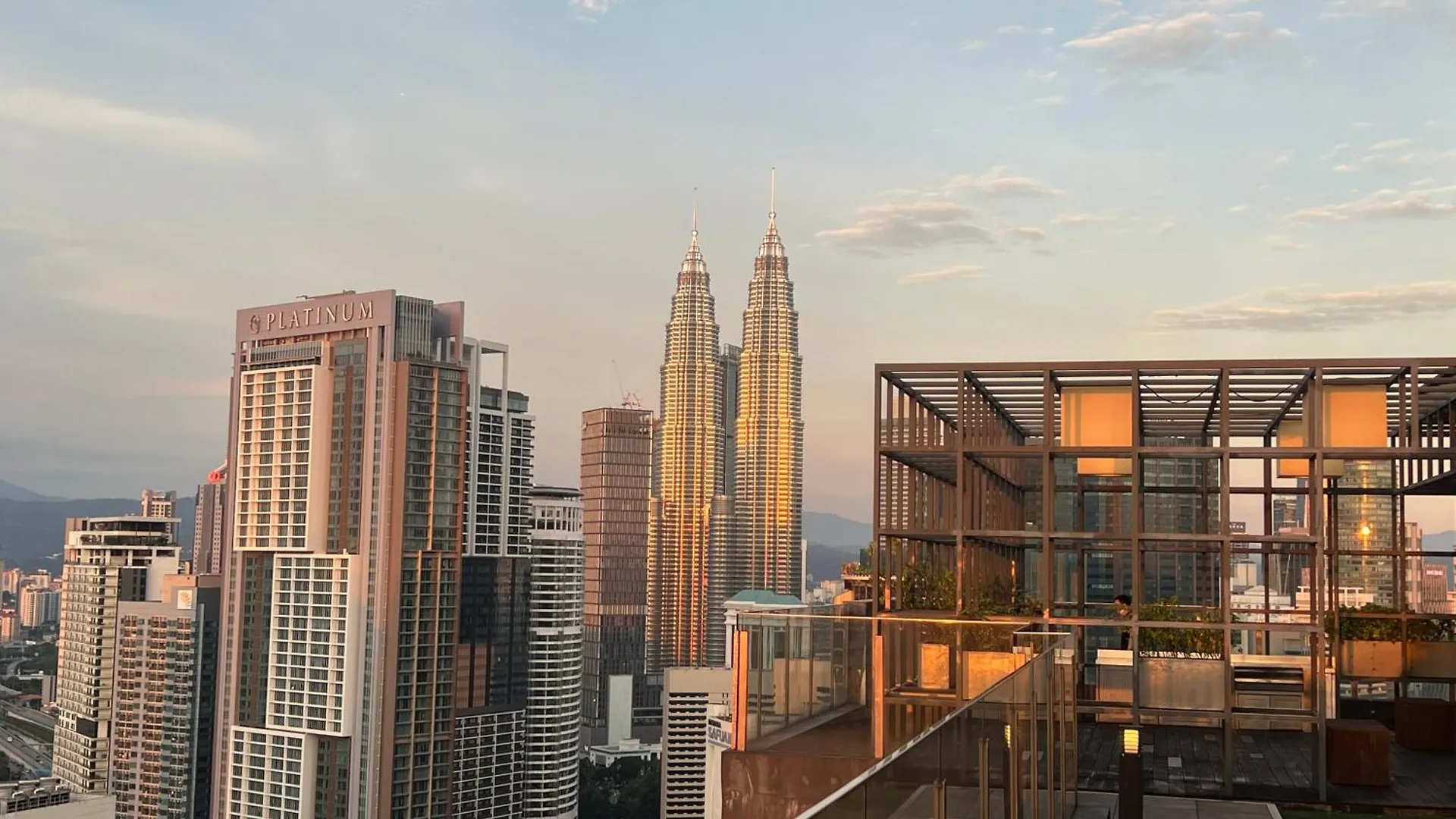 Anggun Kl Mal Daire Kuala Lumpur