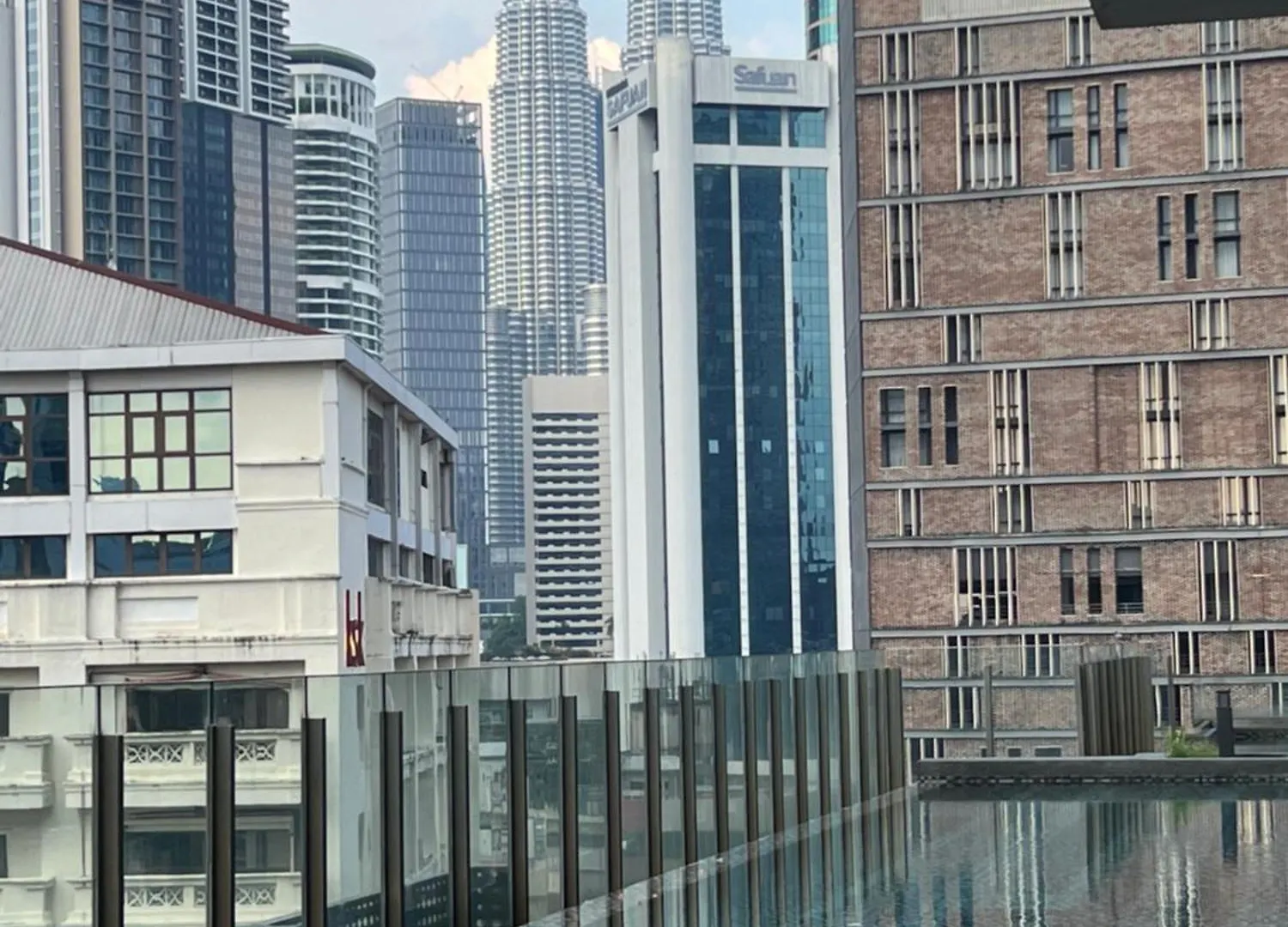 Anggun Kl Mal Daire Kuala Lumpur