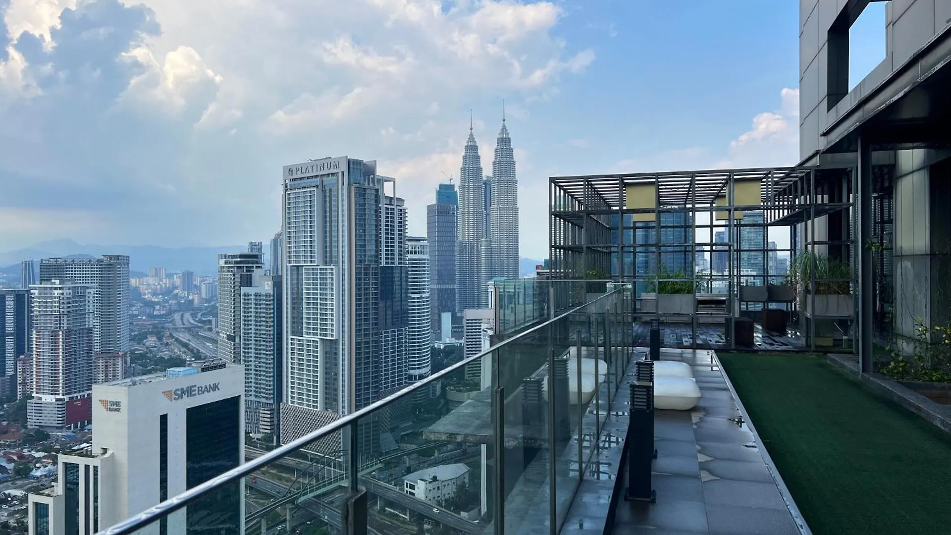 Anggun Kl Mal Daire Kuala Lumpur